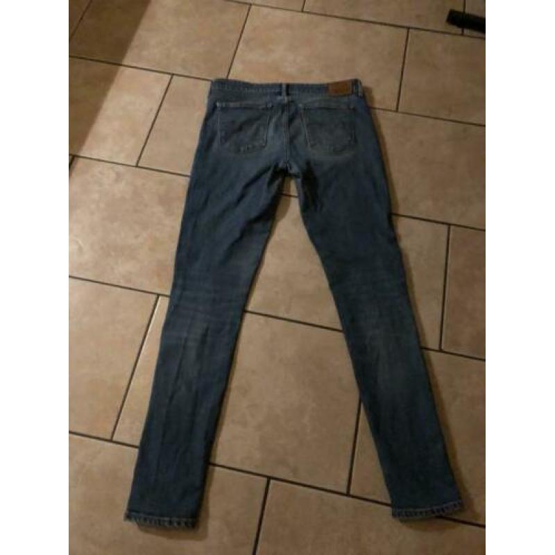 Levi’s 711, skinny, maat 28