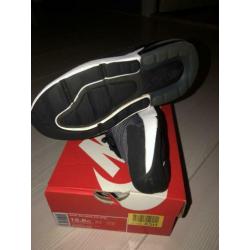 Nike air 270 maat 30