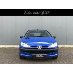 Peugeot 206 1.4 XR Nieuwe APK / Nap / Nieuwe banden!