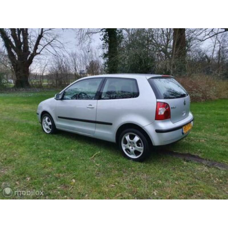 Volkswagen Polo 1.4-16V Comfortline SPORTVELGEN nieuwe APK!