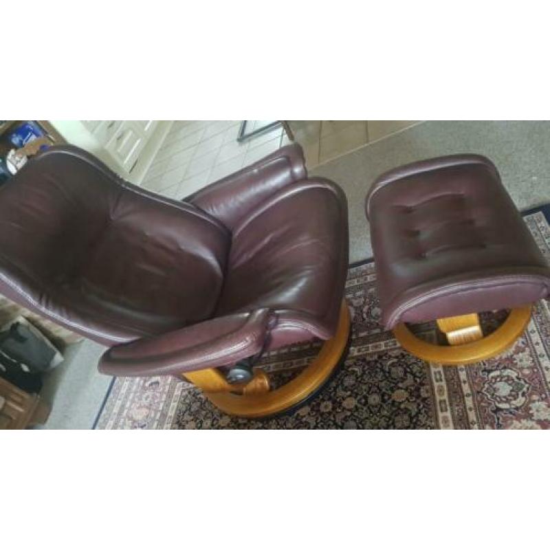 Stressless fauteuil donker aubergine