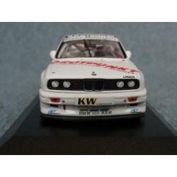 BMW E30 M3 #377 Reuter Motorsport Promo Minichamps 966 stuks