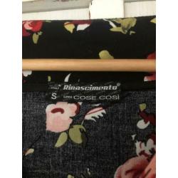 Super mooie Rinascimento jurk S/XS vintage uiterlijk bloemen