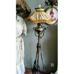Grote antieke Victoriaanse lamp....