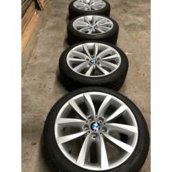 Nagenoeg nieuwe BMW 19” velgen met banden 331