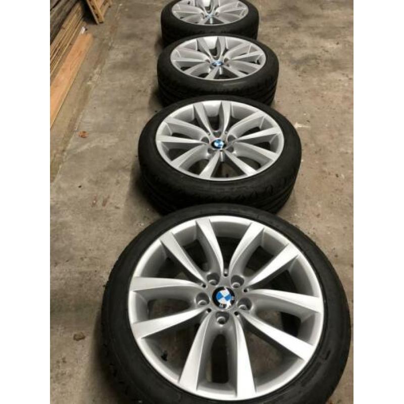 Nagenoeg nieuwe BMW 19” velgen met banden 331