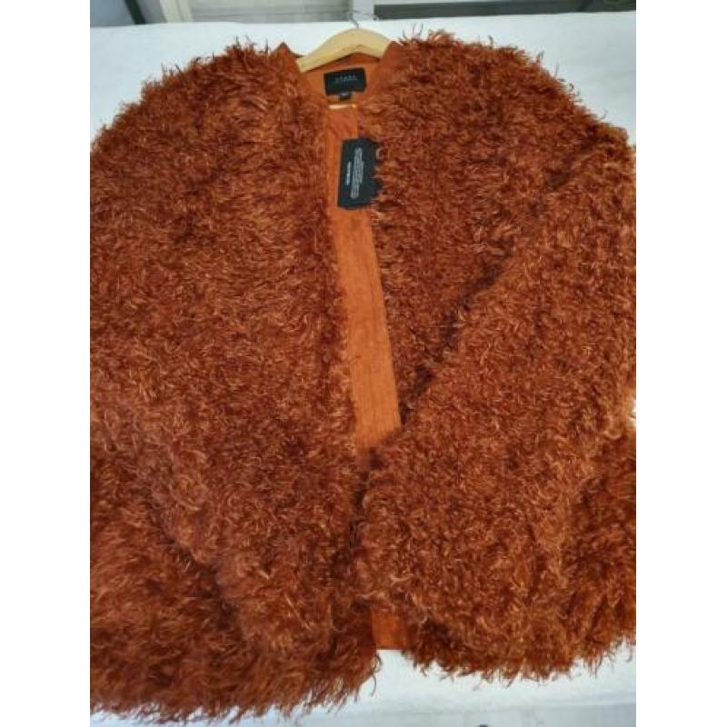 Nieuwe Guess flufy jas maat L