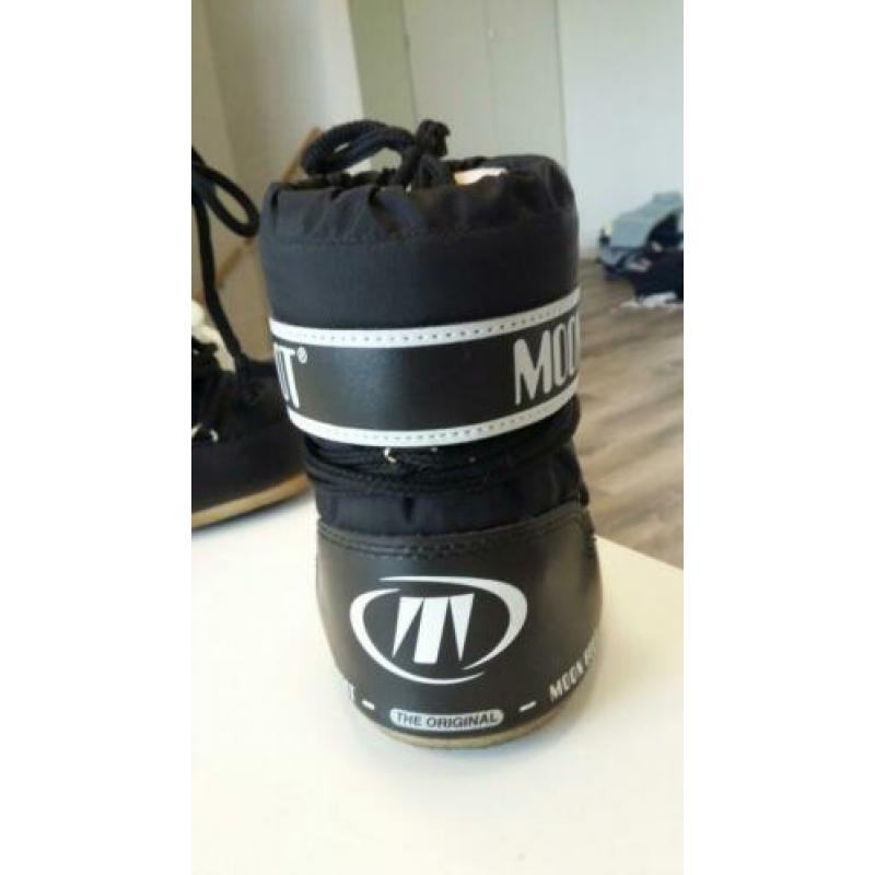 Moon boot the original