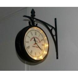 Klassiek Stationsklok, 25 cm. verlichting, Romeinse cijfers