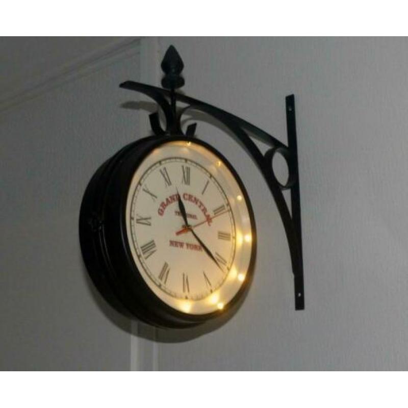 Klassiek Stationsklok, 25 cm. verlichting, Romeinse cijfers