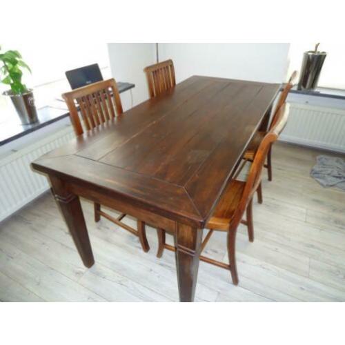 Tafel + 4 stoelen