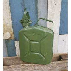Jerrycan(S) metaal 5 liter is geschikt voor: Brandstoffen