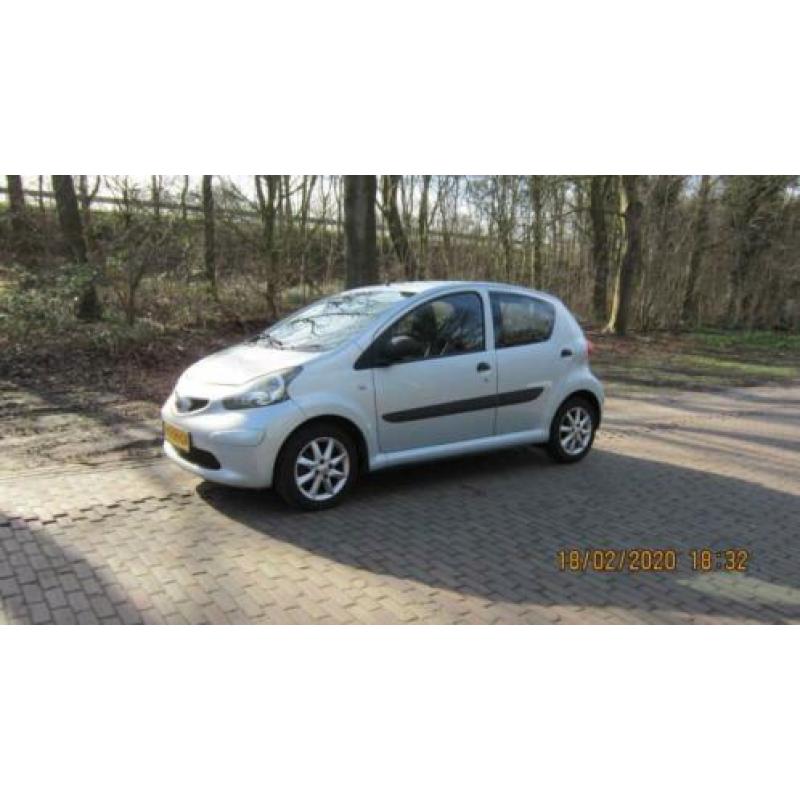 Toyota Aygo , bj 2007 , 4 deurs , eerste eigenaar