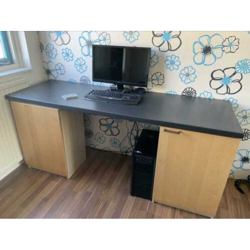 Mooi stevig bureau
