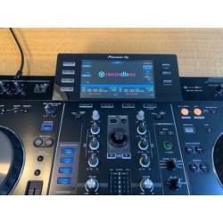Nette! Pioneer XDJ-RX All-in-One DJ Controller met stofkap