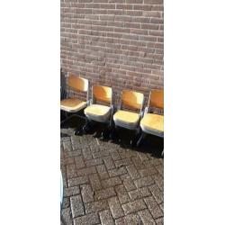 Kinderstoelen/kleuterstoelen