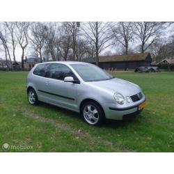 Volkswagen Polo 1.4-16V Comfortline SPORTVELGEN nieuwe APK!