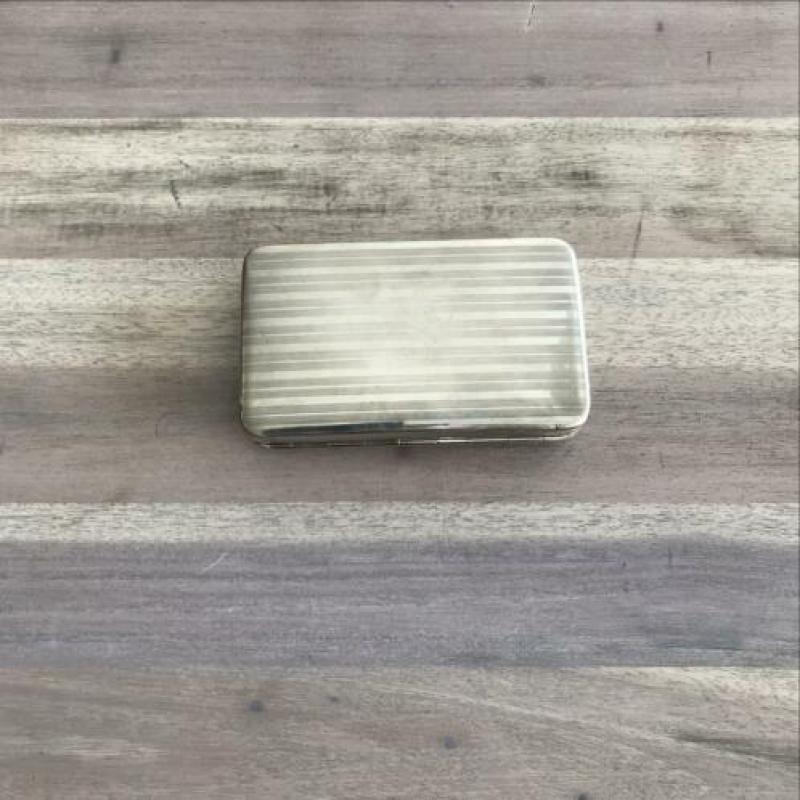 Zilveren tabaksdoos (11x6.5x2.1 cm)