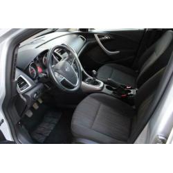Opel Astra Sports Tourer 1.4 Turbo Edition 140pk / Airco