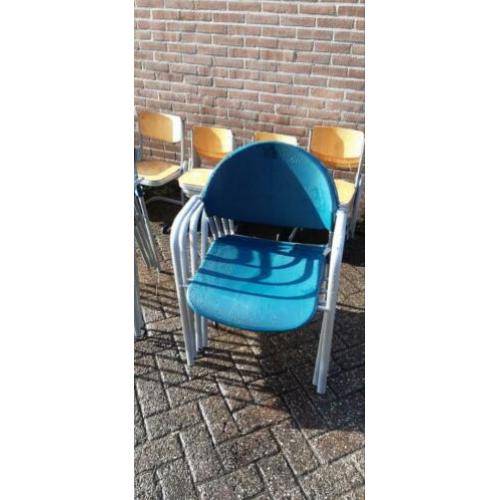 Kinderstoelen/kleuterstoelen