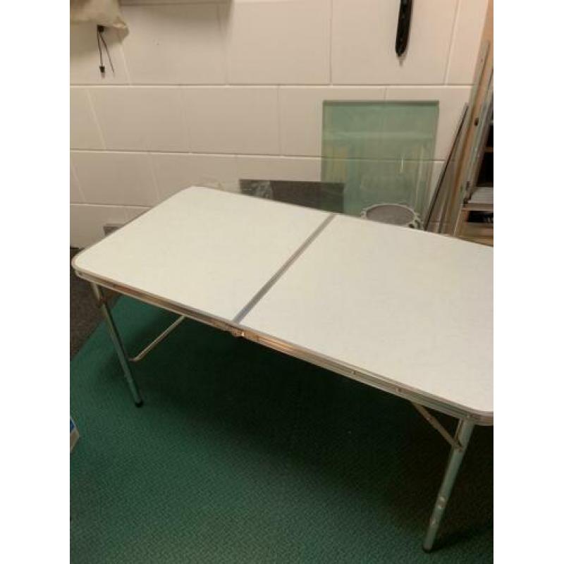 Camping tafel