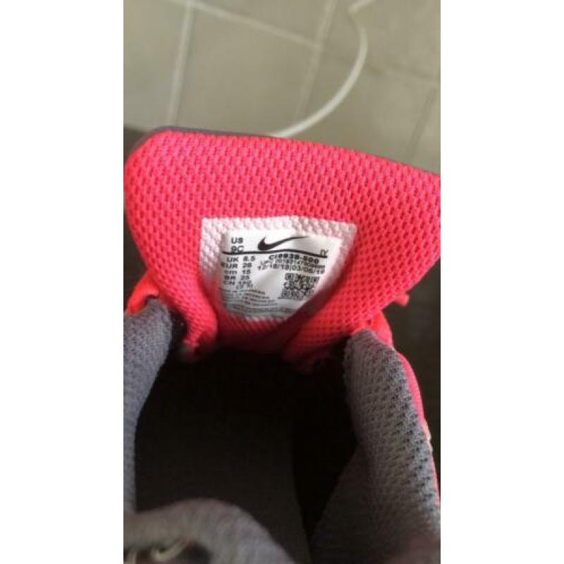 Nike Air Max maat 26. Uit VS, niet verkrijgbaar in NL.