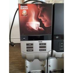 2 koffiemachines Cafitesse: 110 & 110NG + koffie + diepvries