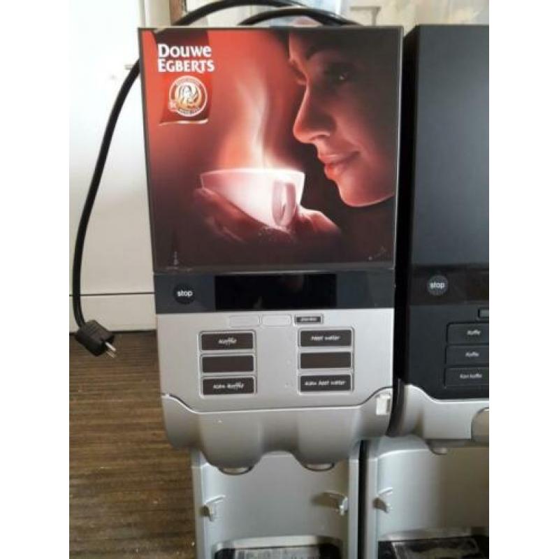 2 koffiemachines Cafitesse: 110 & 110NG + koffie + diepvries