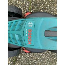 Bosch grasmaaier, bosch heggenschaar, gamma bladblazer