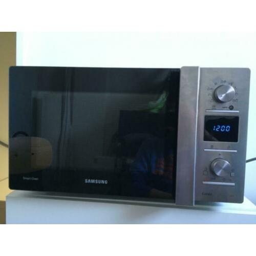 Samsung combi magnetron 32 liter -CE 118 PT -incl toebehoren