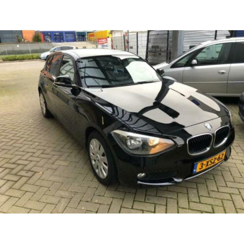 BMW 1-serie 118d Business+ AUTOMAAT