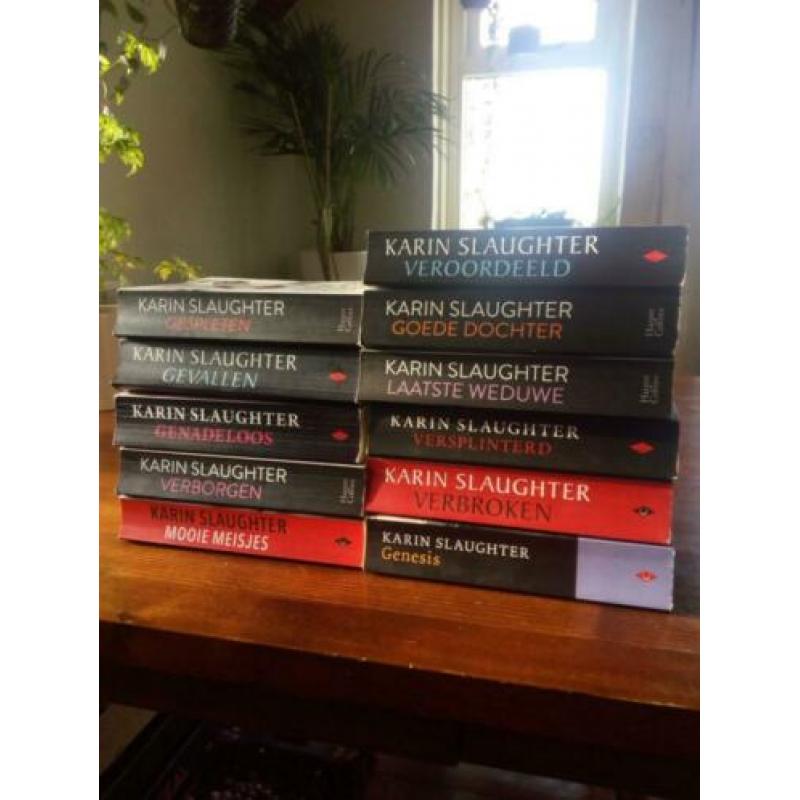 11 boeken Karen Slaughter, ook Laatste Weduwe.