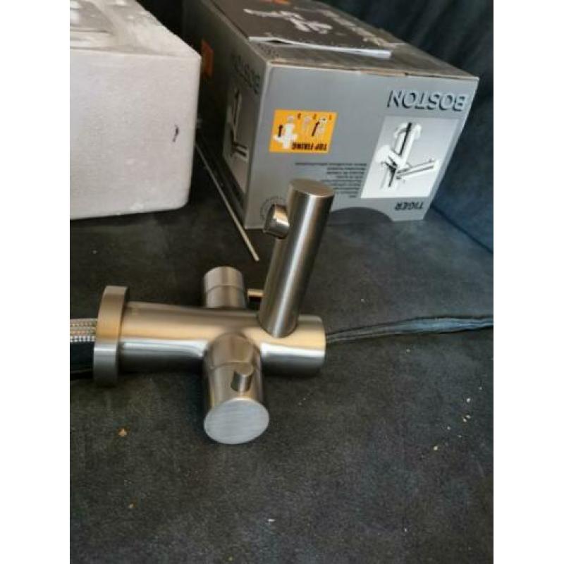 Tiger Boston wastafelkraan inox met waste