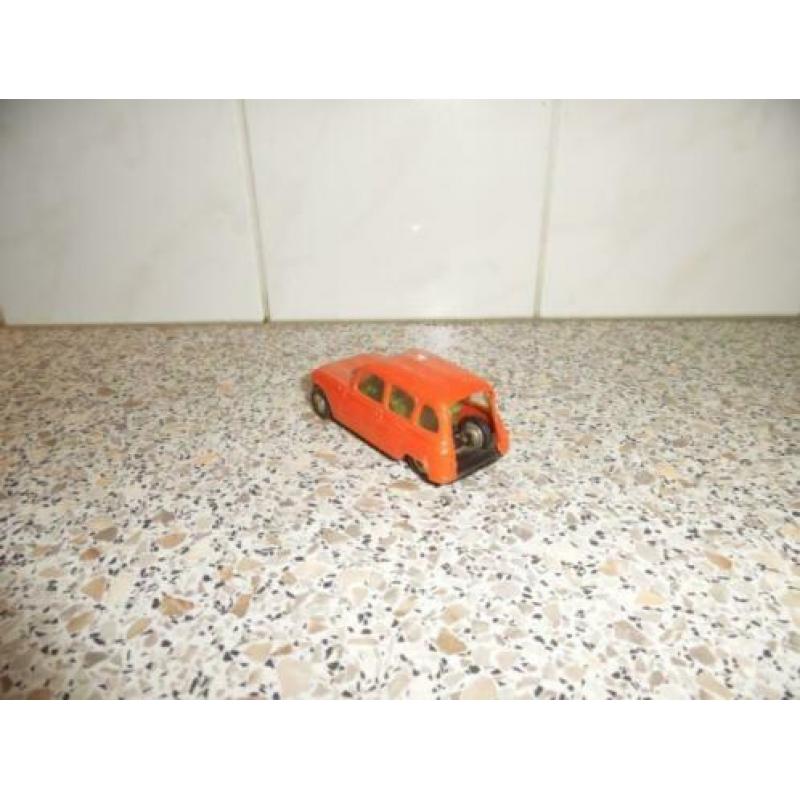 Renault 4 L (Norev) No 53 (1/43) Opknapper !!!