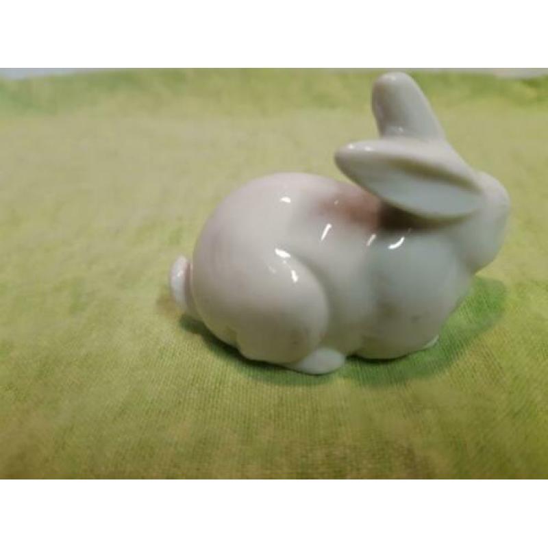 Mini beeldjes--nieuw--wit porselijn