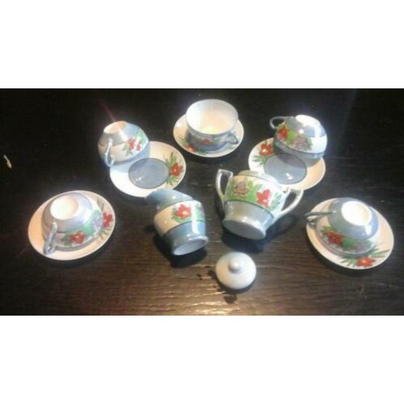 ?? dai nipon chimazu.1930.eierporselein.5 kopjes 4 cm hoog.