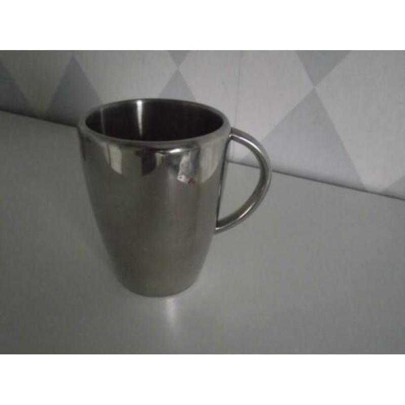 Te koop 5 RVS dubbelwandig koffie mokken / chocolade bekers