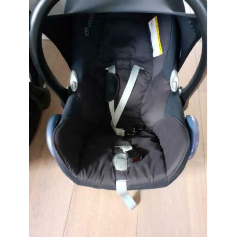 Maxicosi Cabriofix twee stuks (ook los te koop)