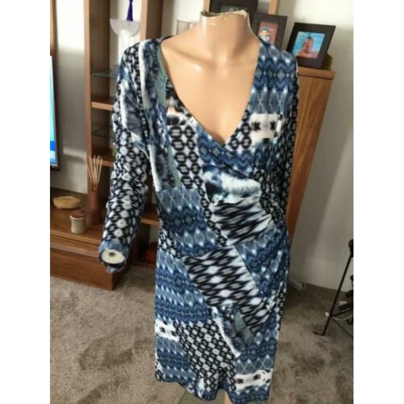 SAOPAULO jurk met overslag. Maat XL viscose