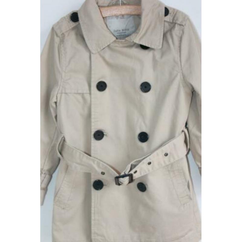 Beige trenchcoat van Zara maat 110 (3355)