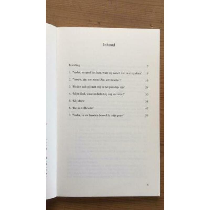 Sytze de Vries. Bloeiend hout. De zeven kruiswoorden