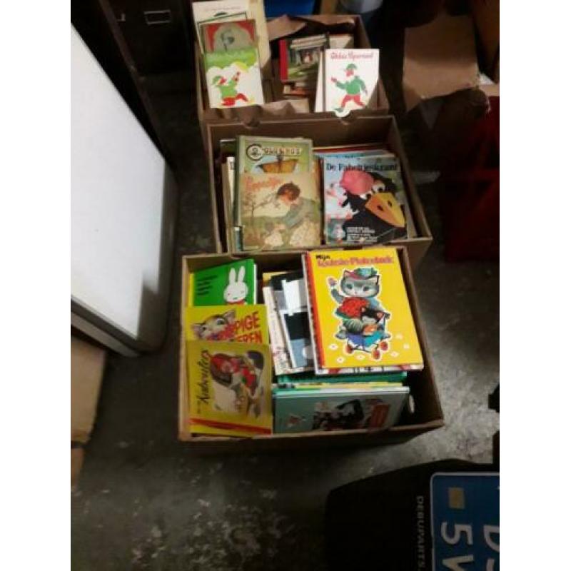 3 dozen kinderboeken bieden