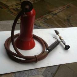 Te koop een karwei gas brander en enkele type lijm tangen