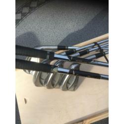 Set Tommy Armour 845 V31 Evo Cavity