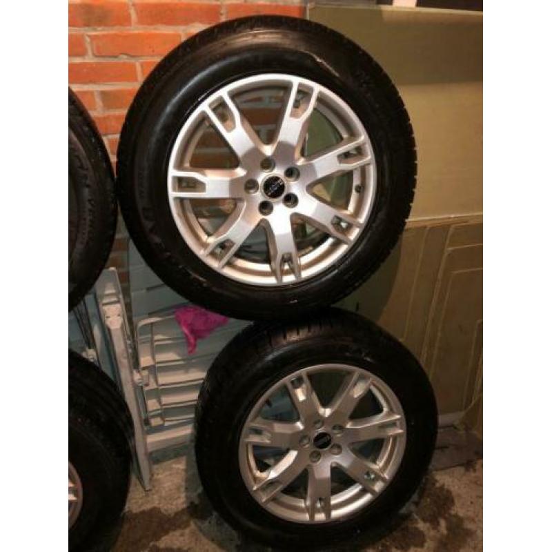 Originele 18" Inch Range Rover Evogue banden en velgen
