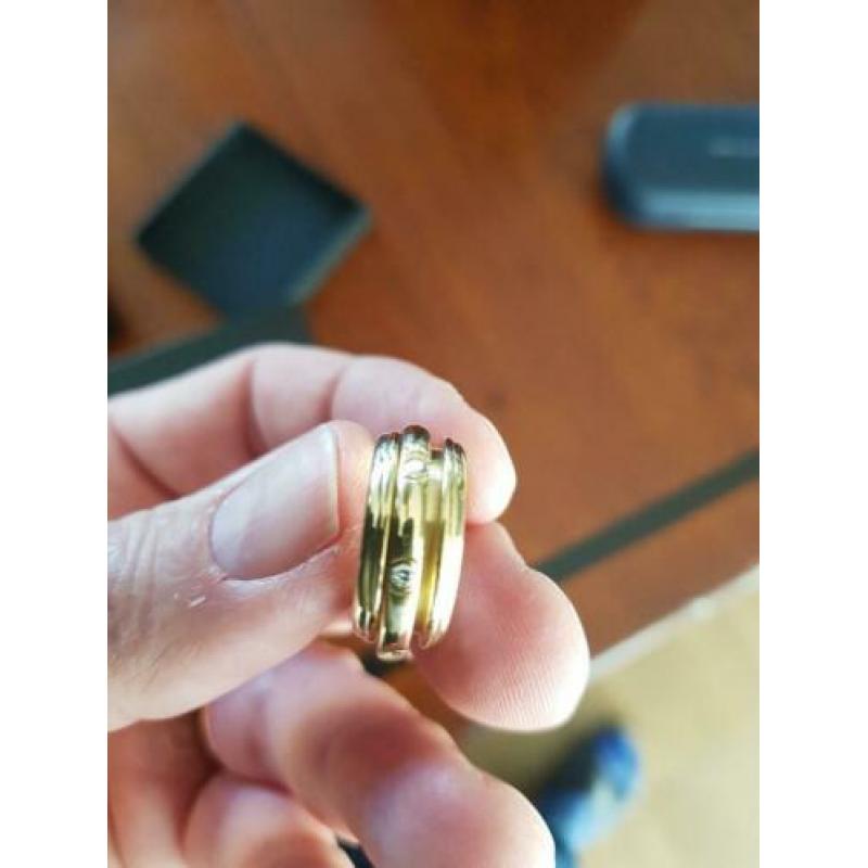 Piaget Possession 18 k gouden ring met 7 geslepen briljanten