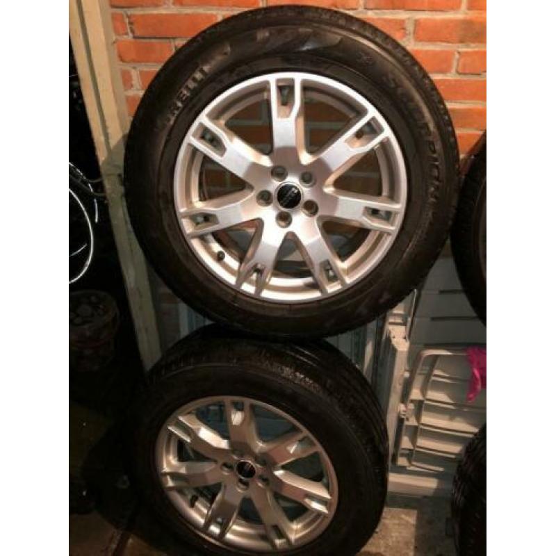 Originele 18" Inch Range Rover Evogue banden en velgen