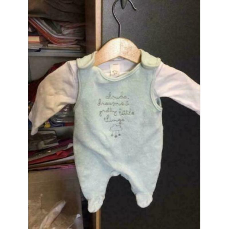 Nieuw baby boxpakje, maat: 50