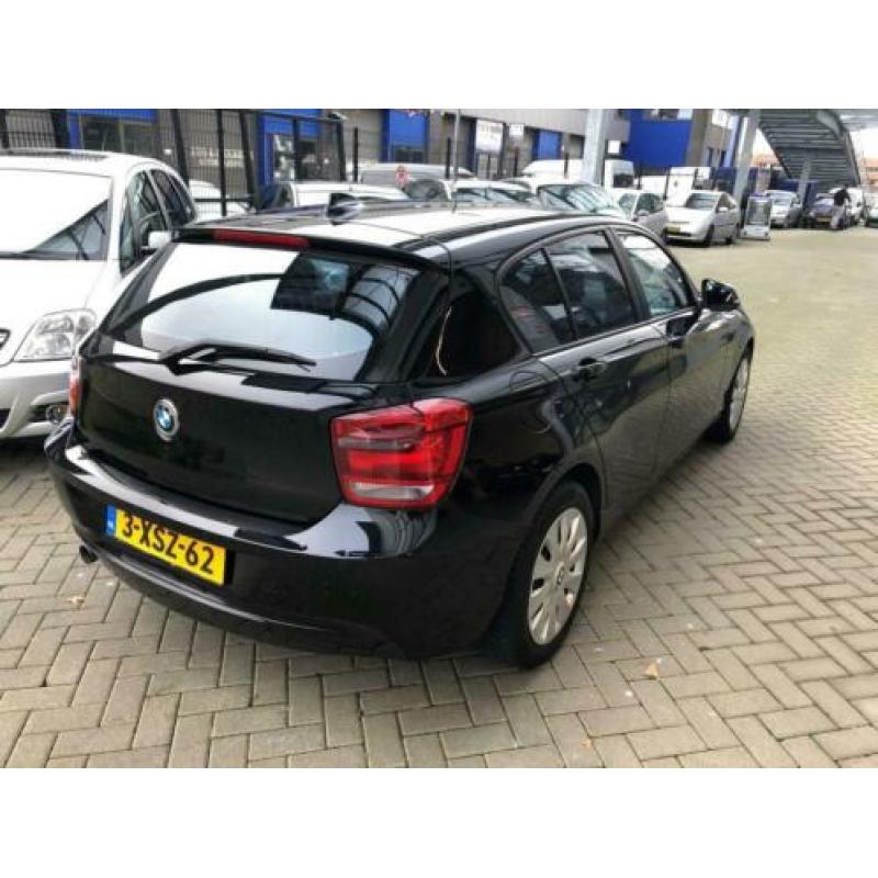 BMW 1-serie 118d Business+ AUTOMAAT