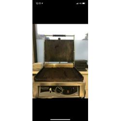 Piston machine, afzuigkap compleet, vaatwasser, panini gril